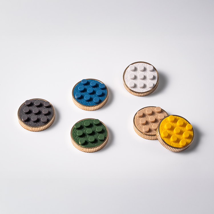 Aura Bricks Lens Cap (Brass/ Screw on)