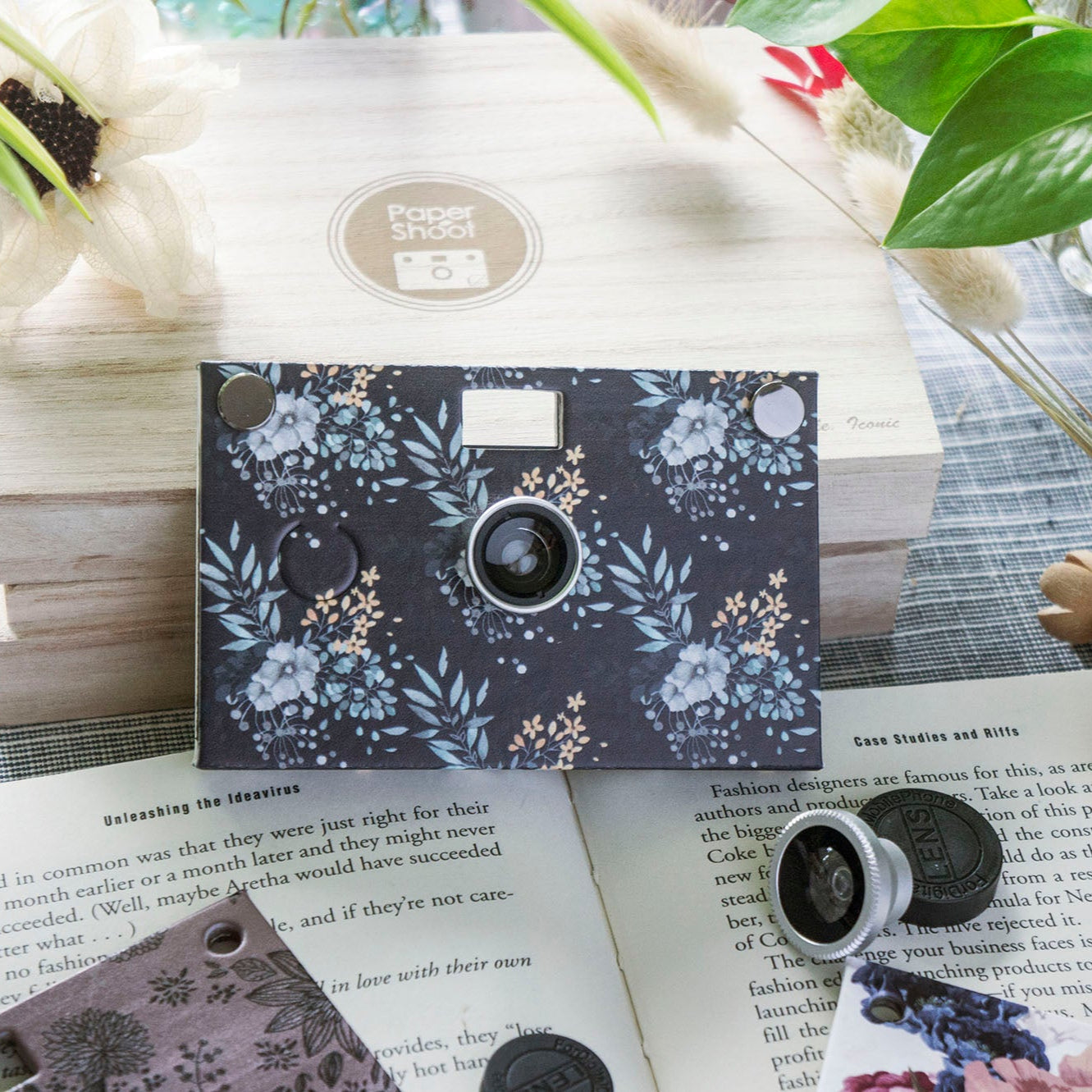 Canvas Bloom Paper Case