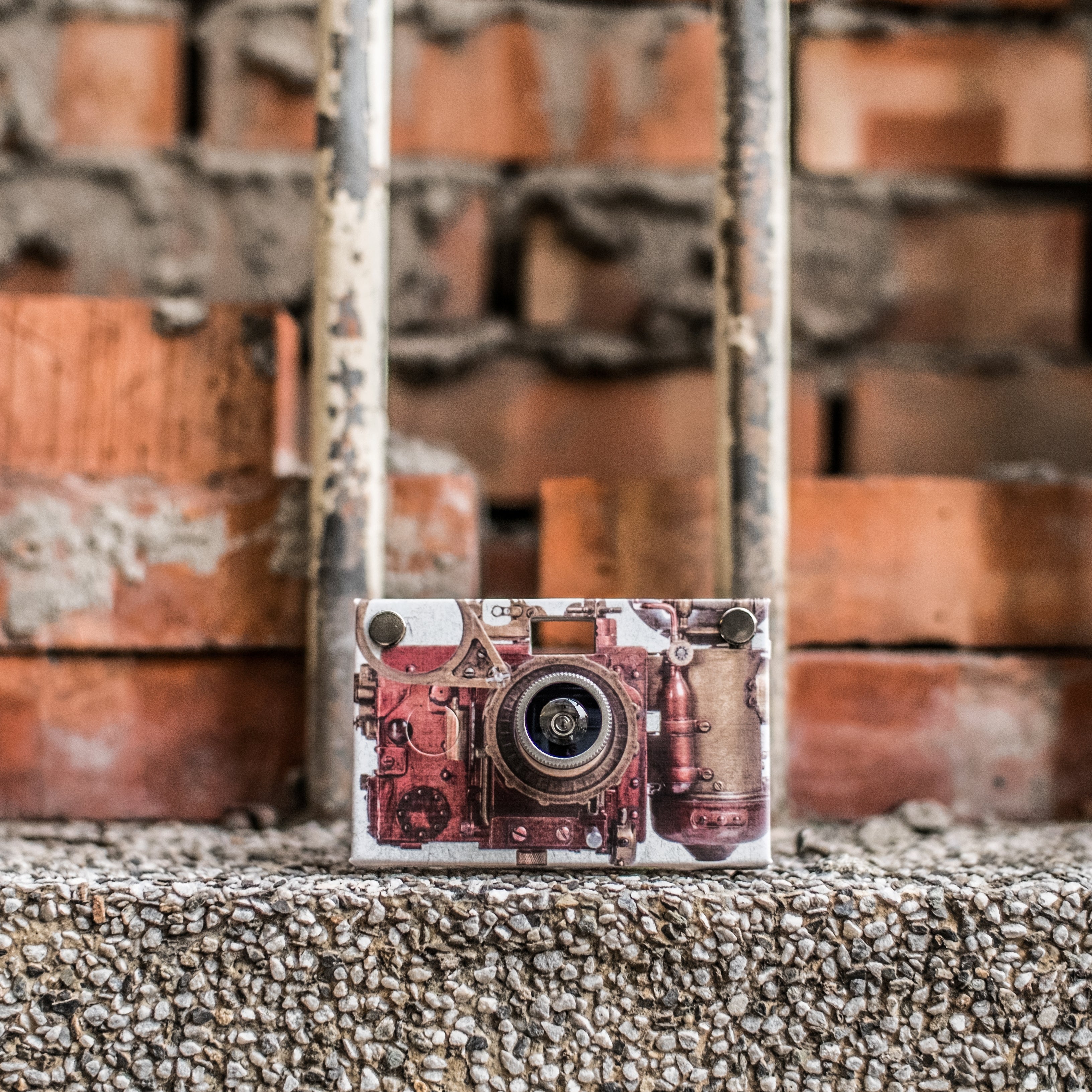 RetroWave Paper Case