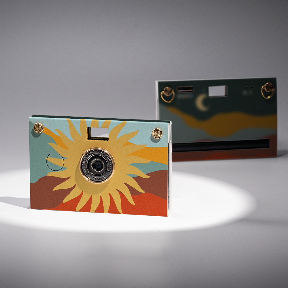 RetroWave Paper Camera