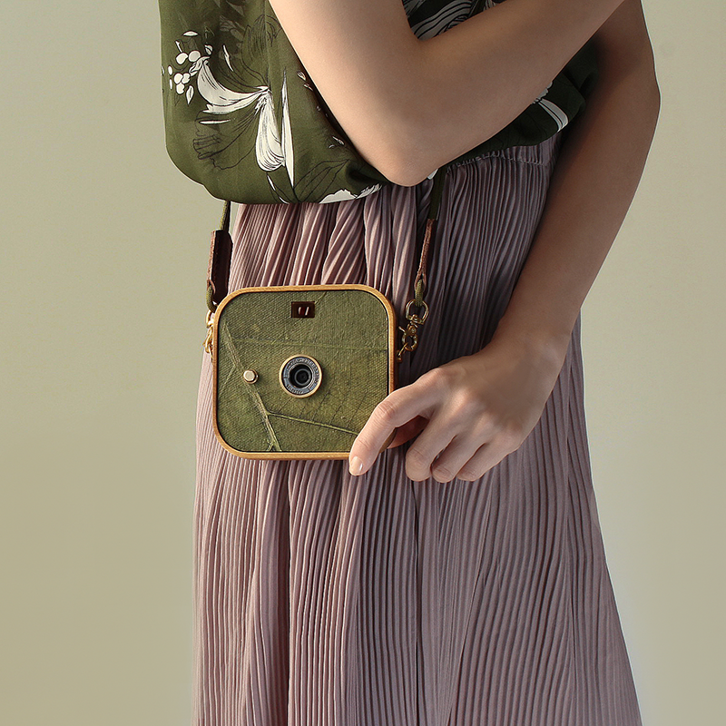 Think & Shoot Camera