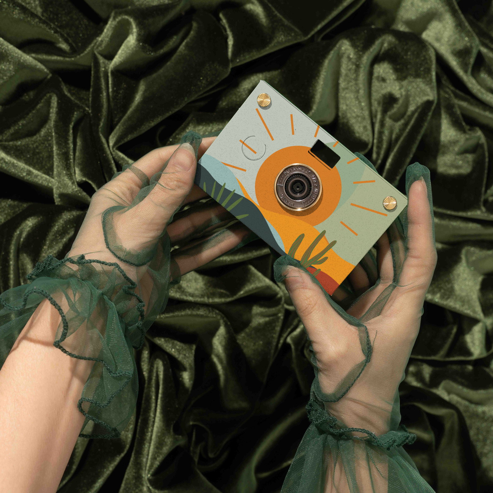 RetroWave Paper Camera