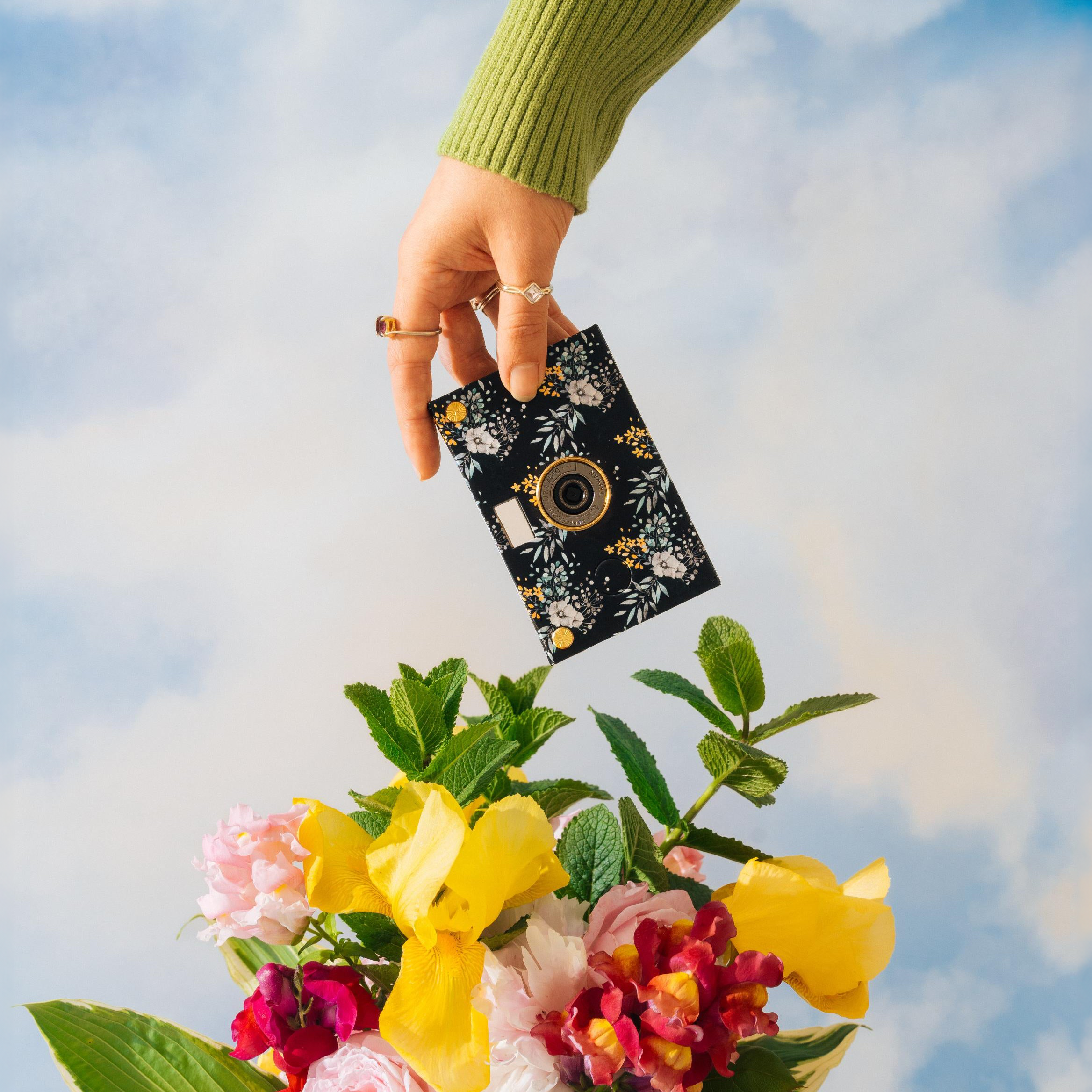 Canvas Bloom Paper Camera