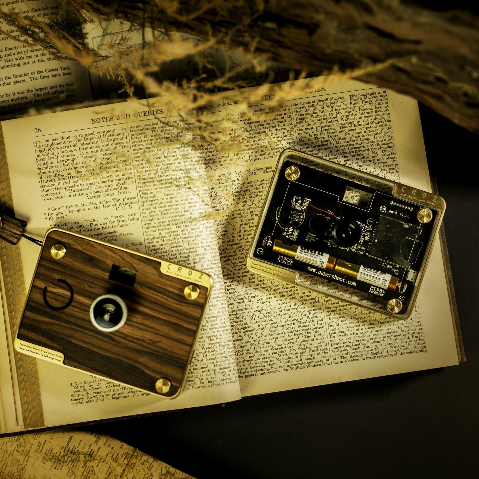 Deluxe Camera Set – Paper Shoot Official