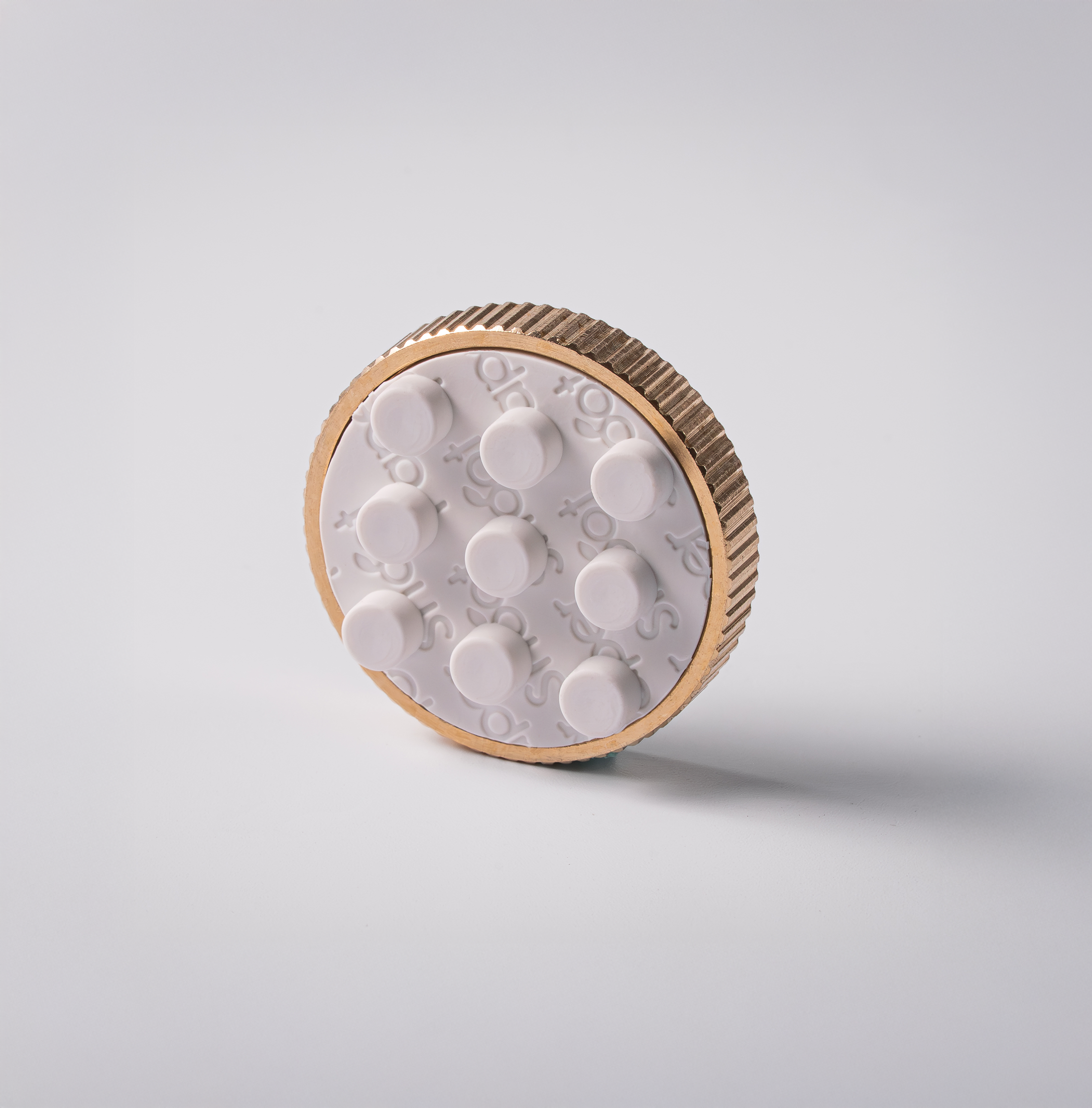 Aura Bricks Lens Cap (Brass/ Screw on)
